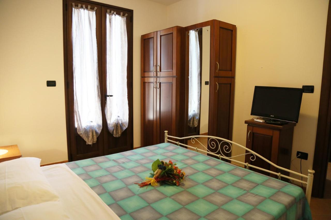 Damiavacanze Casa Vacanza Al Mare A Torre Vado Exterior foto